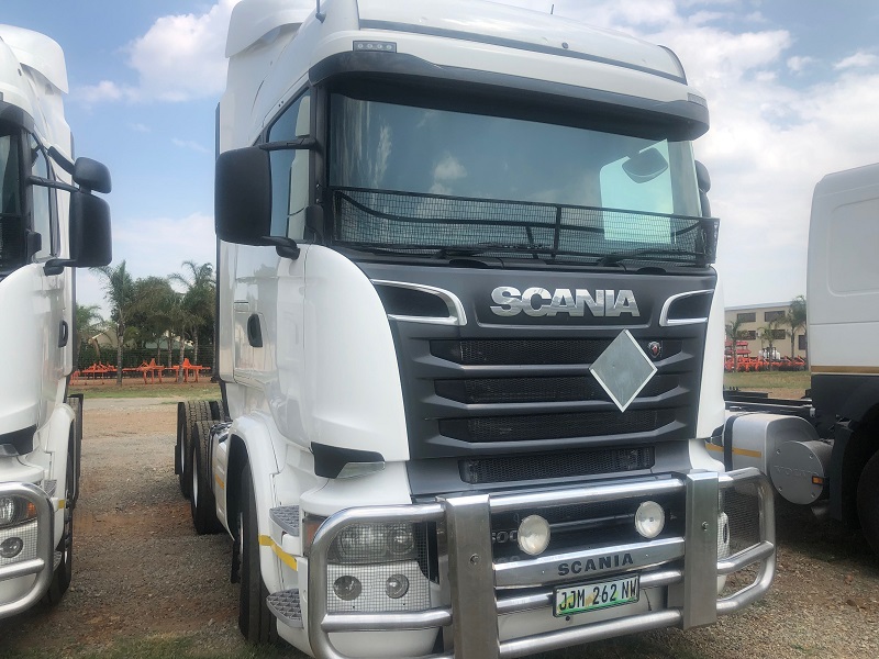 Scania R500.